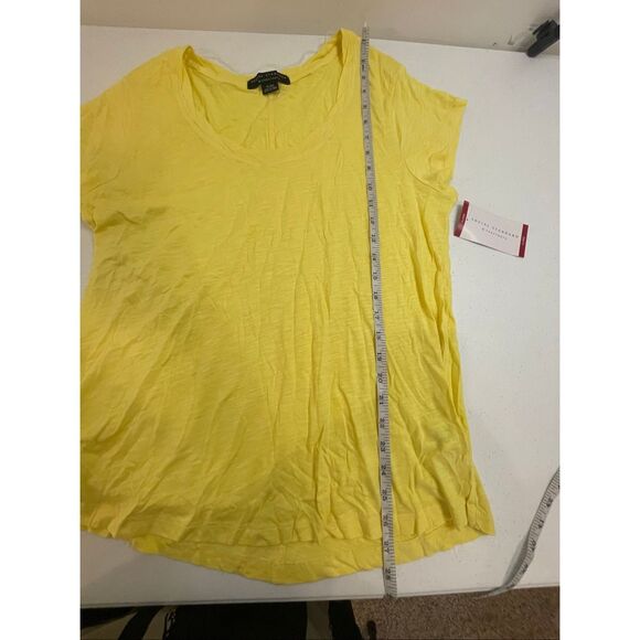 Social Standard by Sanctuary womens scoop tee NWT XL yellow - Picture 4 of 5